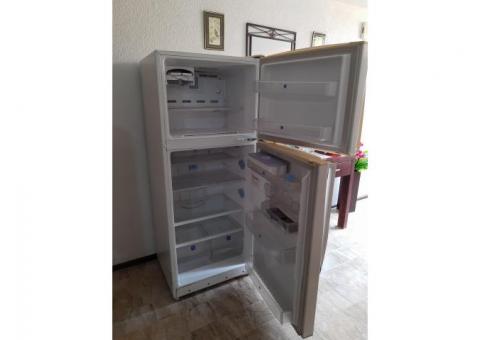 Refrigerador y estufa